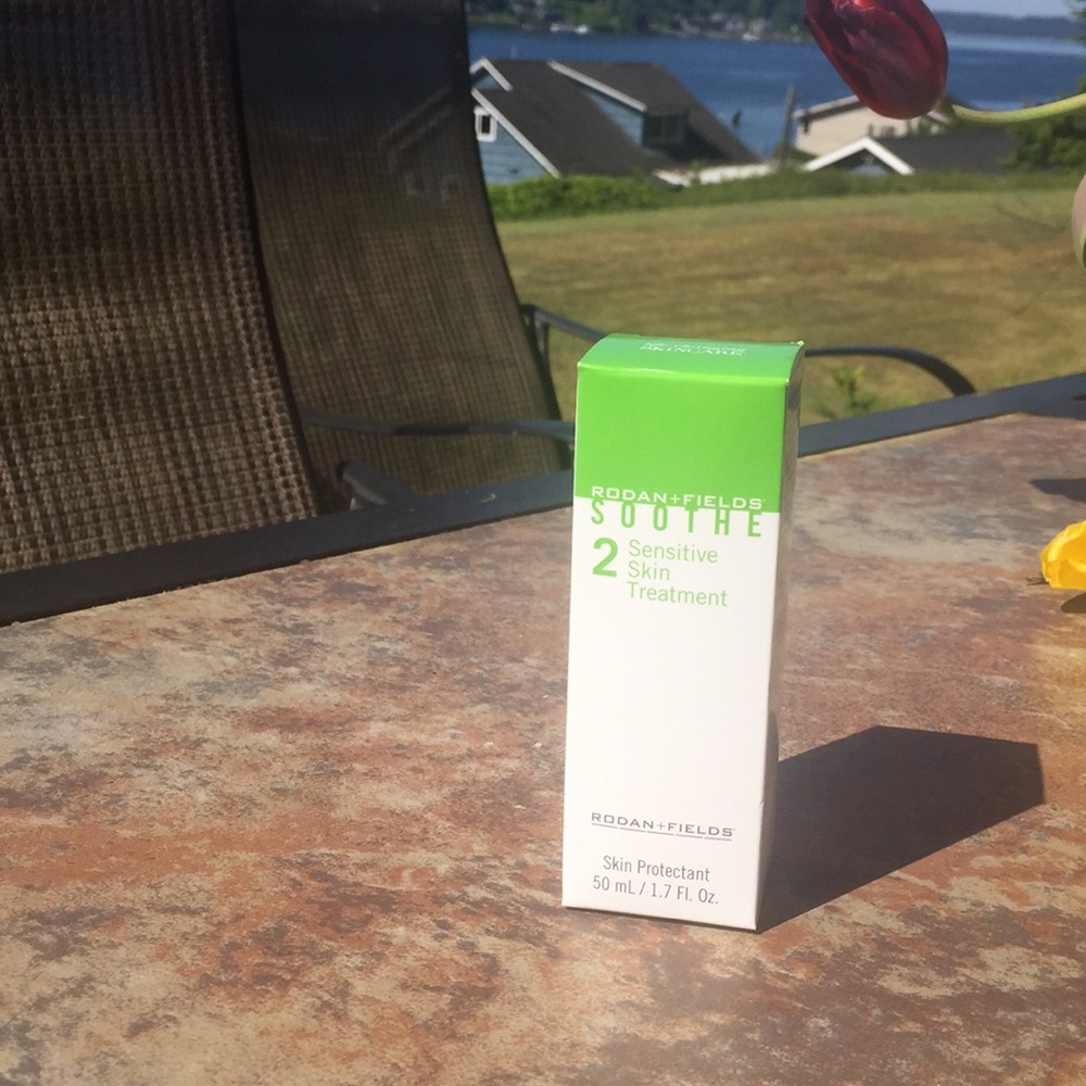 Rodan and Fields Soothe Sensitive Skin Treatment
